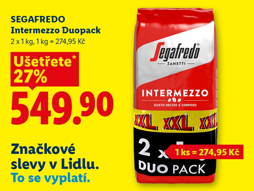 Akční leták Lidl: SEGAFREDO Intermezzo Duopack (2x 1 kg) se slevou 27 % za cenu 549,90 Kč. Cena za 1 kg nebo 1 kus činí 274,95 Kč. Na žlutém pozadí je vyobrazeno červené balení kávy s označením XXL a nápis „Značkové slevy v Lidlu. To se vyplatí.