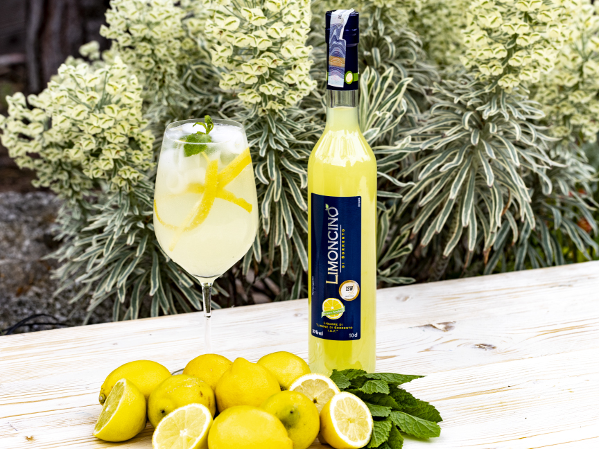 Limoncello spritz