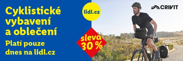 Cyklistické vybavení a oblečení značky Crivit se slevou 30 procent. Platí pouze dnes 3.6. na lidl.cz. Na obrázku je muž jedoucí na kole krajinou.